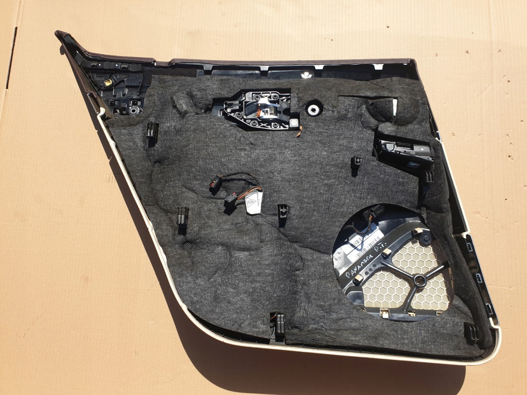 фото №6, Обшивка обивка дверь правый задняя panamera 970 p-ń