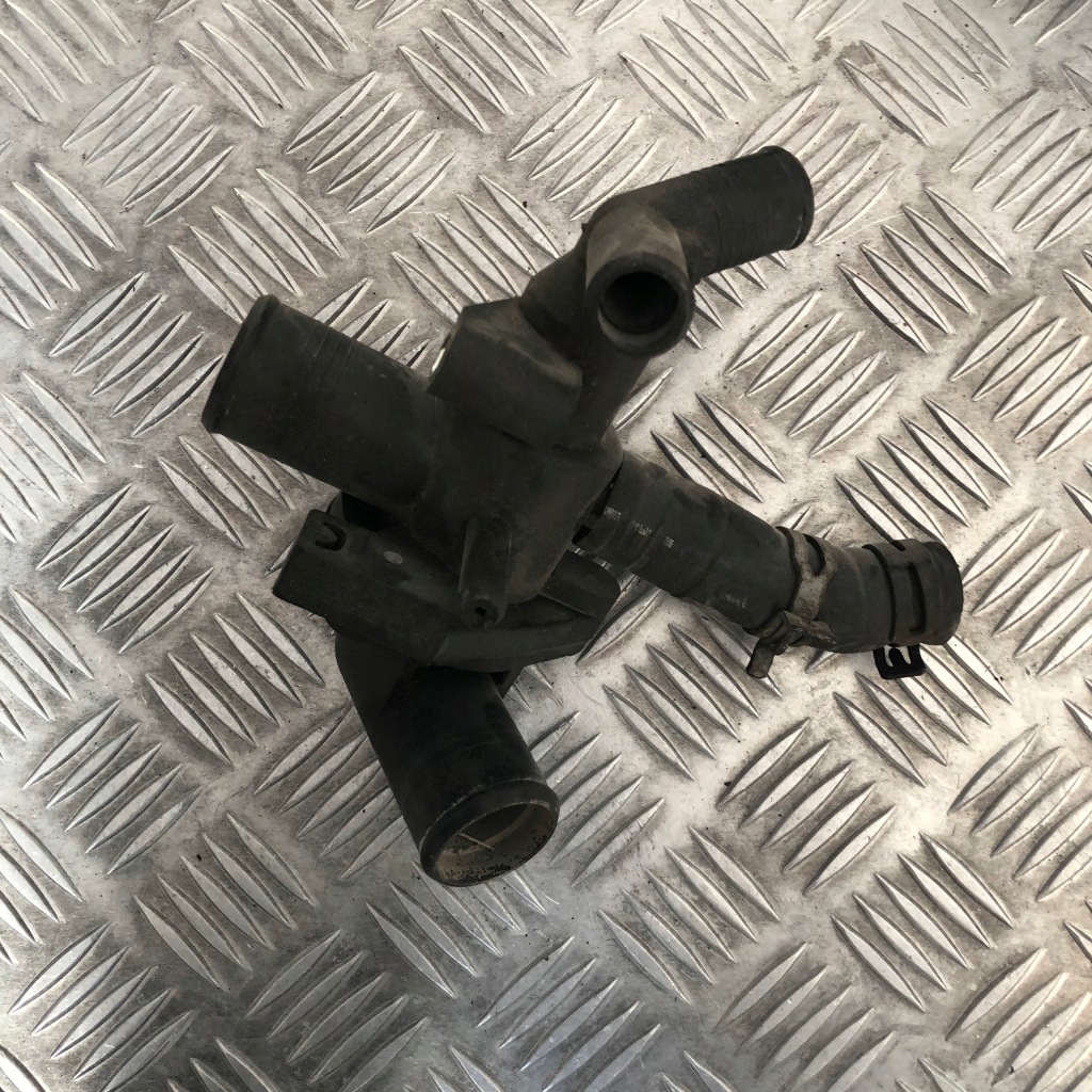 фото №1, Корпус термостата ford transit 1c1q-8594-ba