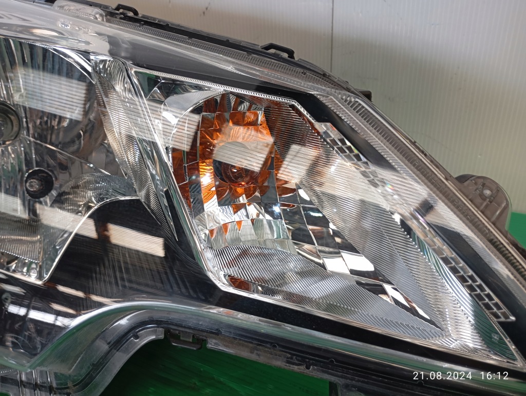 фото №4, Лампа левая перед space star lift iii 19- 8301d446