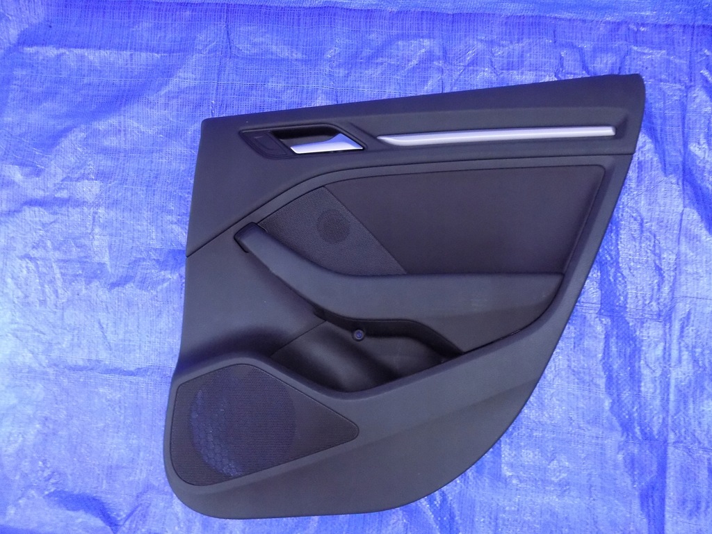 фото №1, Обшивка оббивка правий задня audi a3 8v sportback