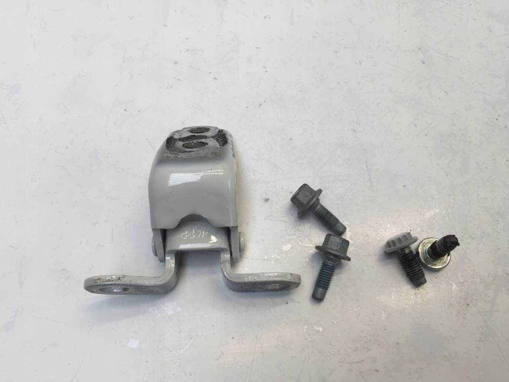 фото №1, Honda jazz v 21r петля дверь правый задняя нижний warr