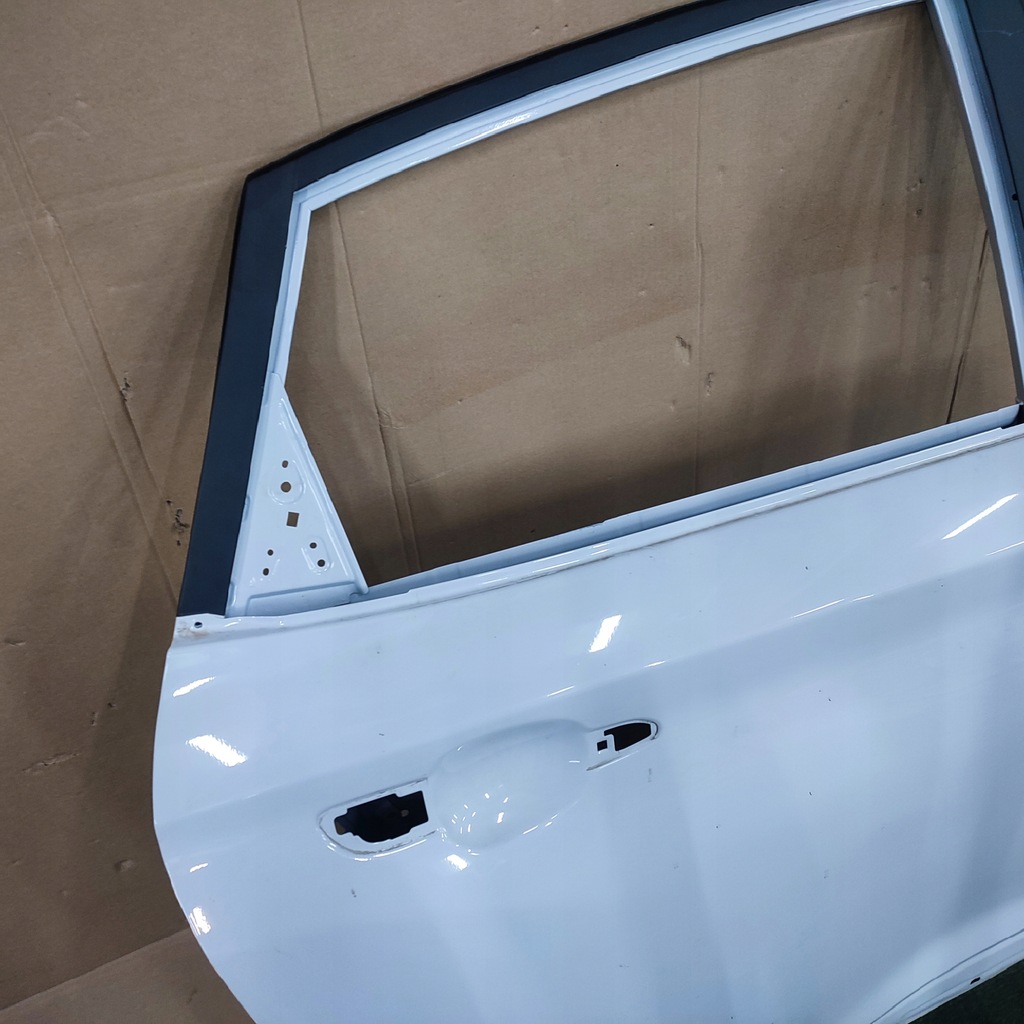 фото №10, Дверь правый задняя hyundai kona 17-