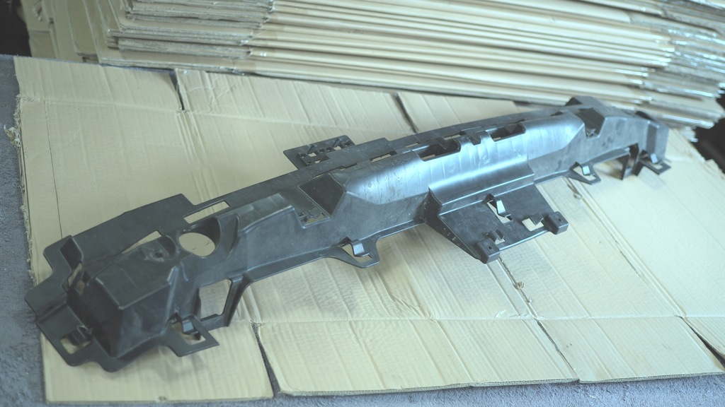 фото №1, Напрямна адаптер бампера задня bmw i3 lift 7462344