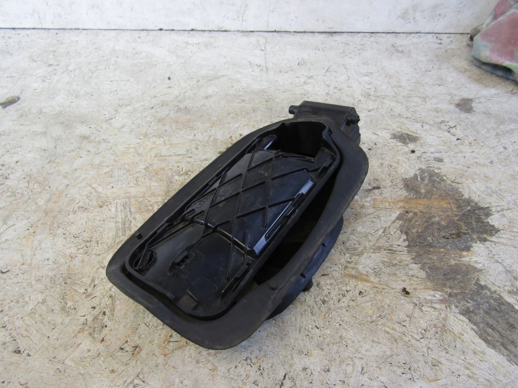Audi a5 8w6 кришка заливної пального 8w8809906a Київ
