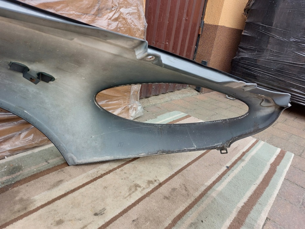 фото №8, Крыло левый перед aston martin vantage 17r szary meteorite silver