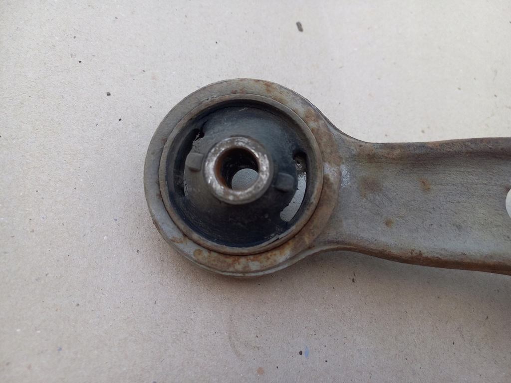 фото №10, Toyota camry 92-96 lexus es рычаг перед правый левый