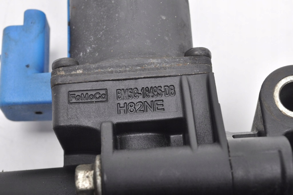 фото №8, Focus volvo s60 ii v60 1.6 t3 патрубок клапан обігрівача wody bm5g-18495-db