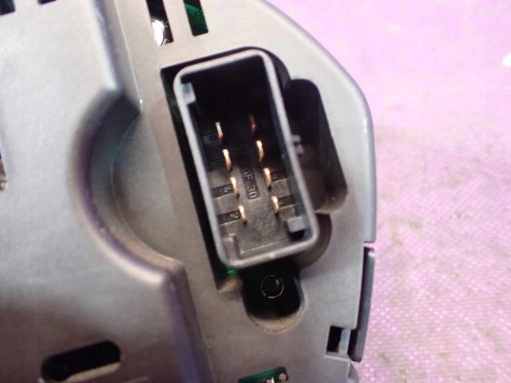 фото №5, Skoda fabia i 1.2 12v счетчик приборы 6y0920883m