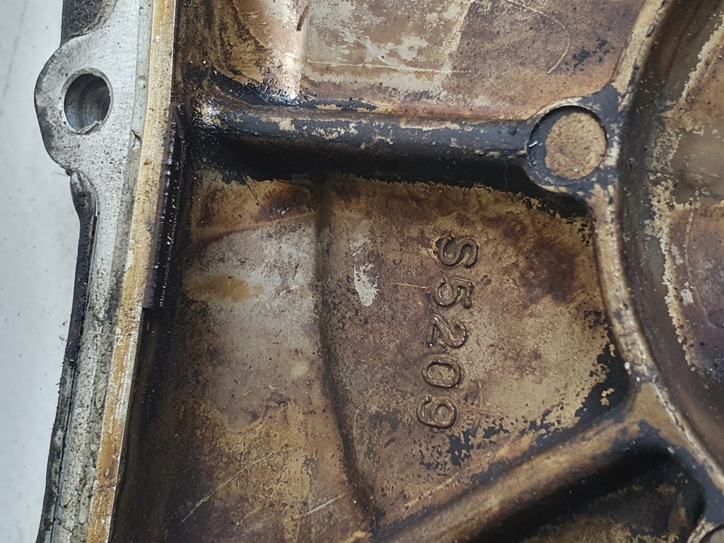 фото №15, Крышка защита распределительного вала mazda 5 1.8b 05r.