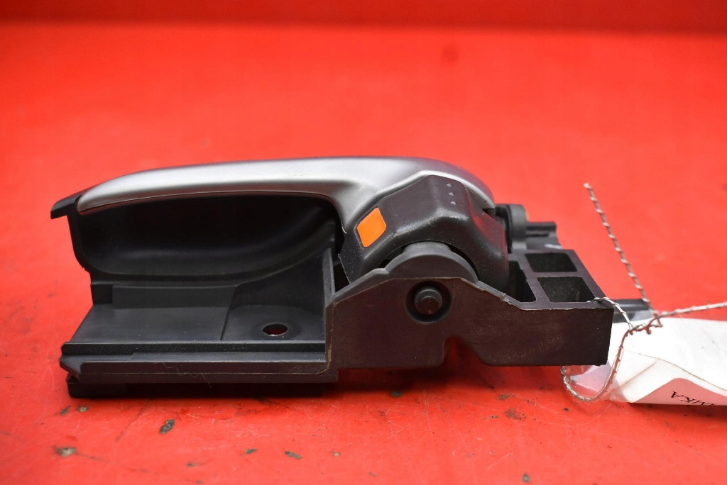 фото №6, Ручка внутренняя левая перед серая 83130-75j0 suzuki alto 7 vii 09-14