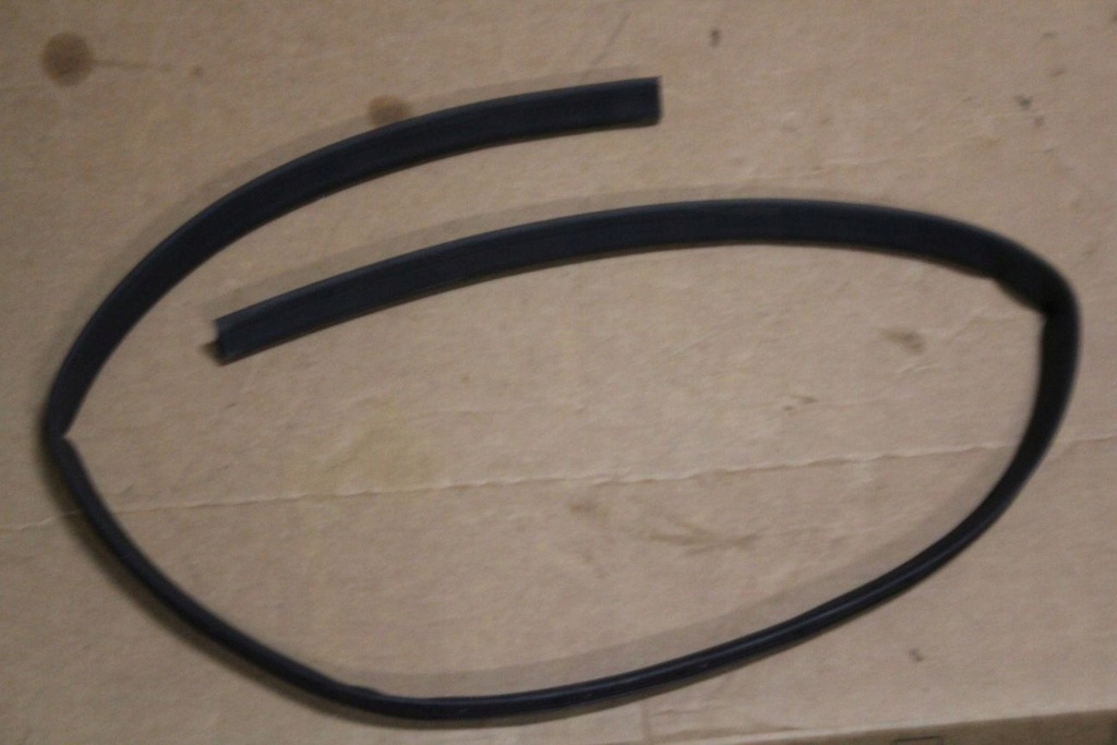 фото №1, Прокладка наружная порог дверь vw atlas 3cn837119