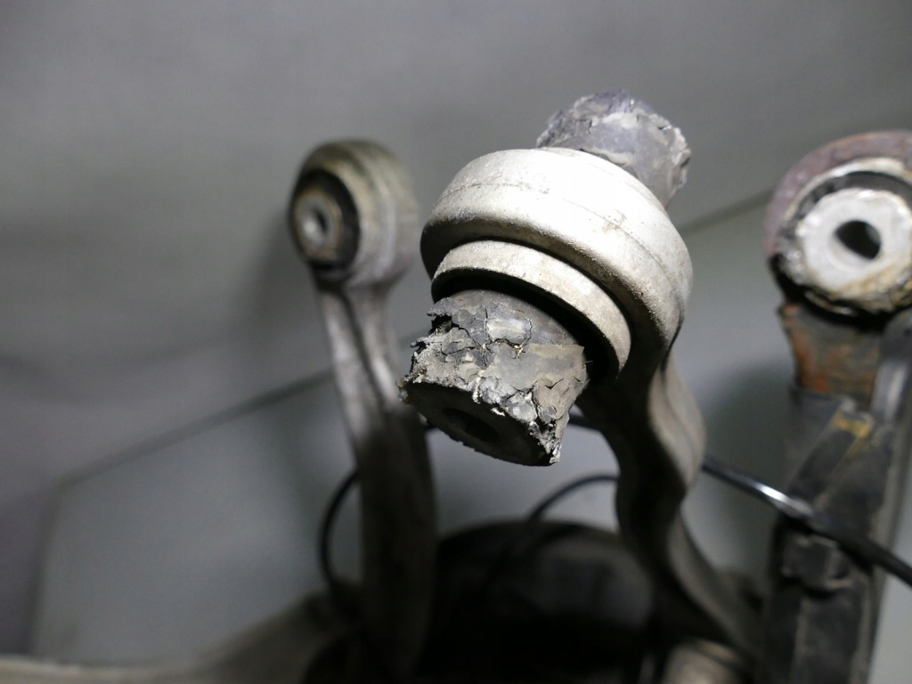 фото №11, Mercedes slk r171 3.5 v6 ступиця важелі привідний вал l.t.