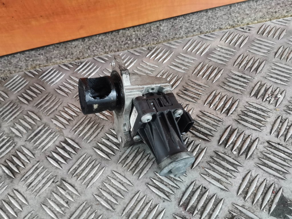 фото №2, Клапан egr renault clio iv 1.5 dci оригинальный номер 147105308r