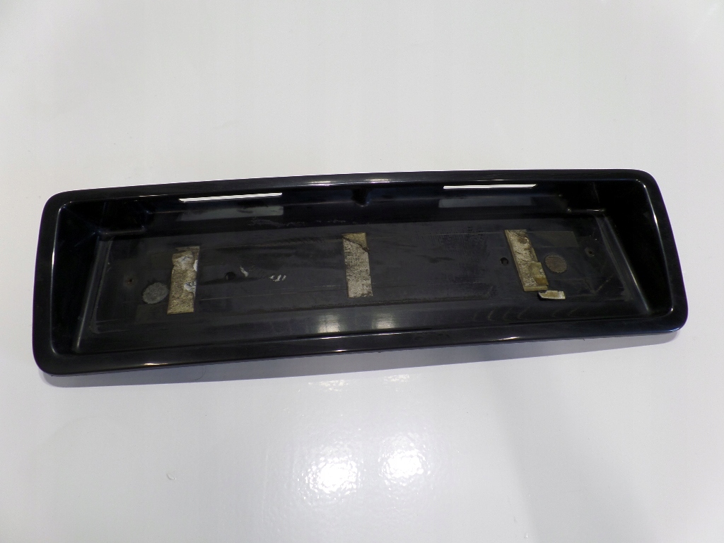 фото №1, Audi a8 s8 d2 lz9w накладка кришки багажника