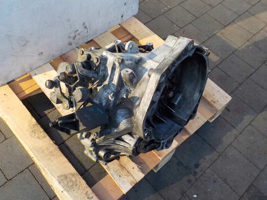 Купити Mini cooper r50 04r 1.6 компресор 170km коробка передач передач 1504295 bkd