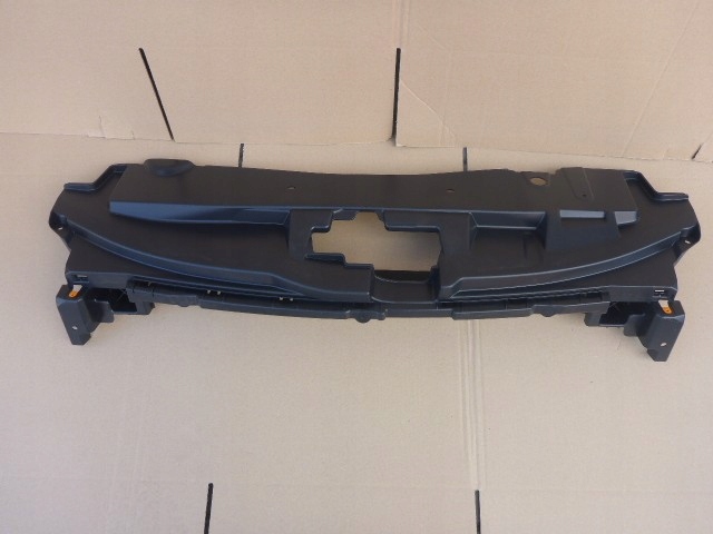 фото №10, Пластик поперечина передній p 301