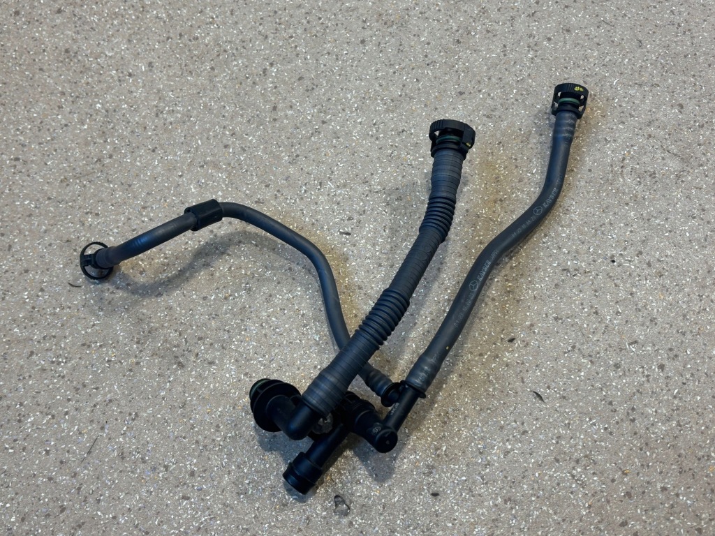 Шланг вакууму mercedes-benz glc c254 a2540100609 Ціна