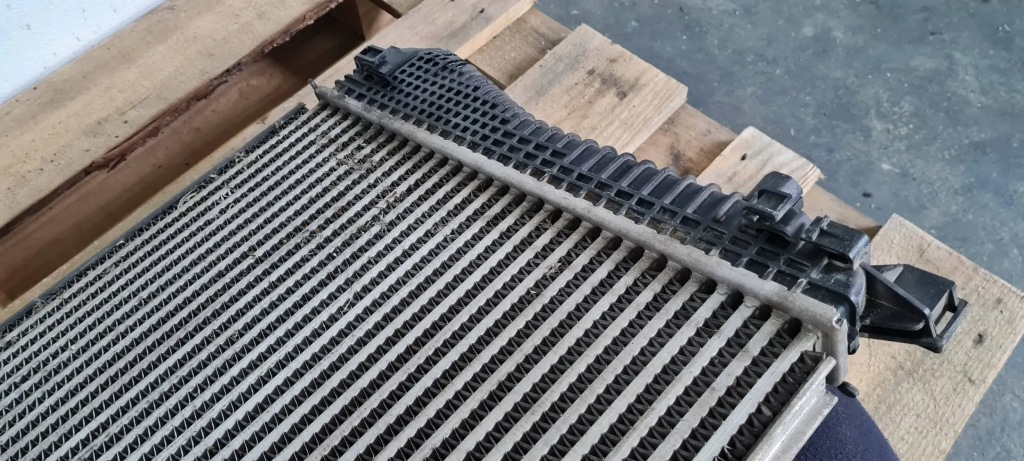 Q3 83a интеркулер радиатор воздуха 2.0 tfsi 5q0145803t tiguan 2 vw с Разборки