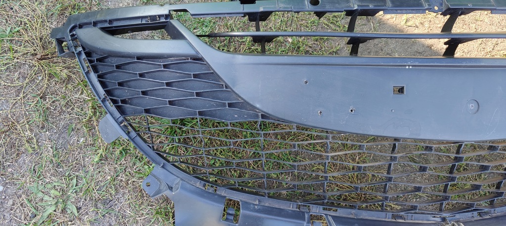 фото №12, Решётка радиатора решётка радиатора бампера mazda 3 ii 08-13 bcw8-501t1