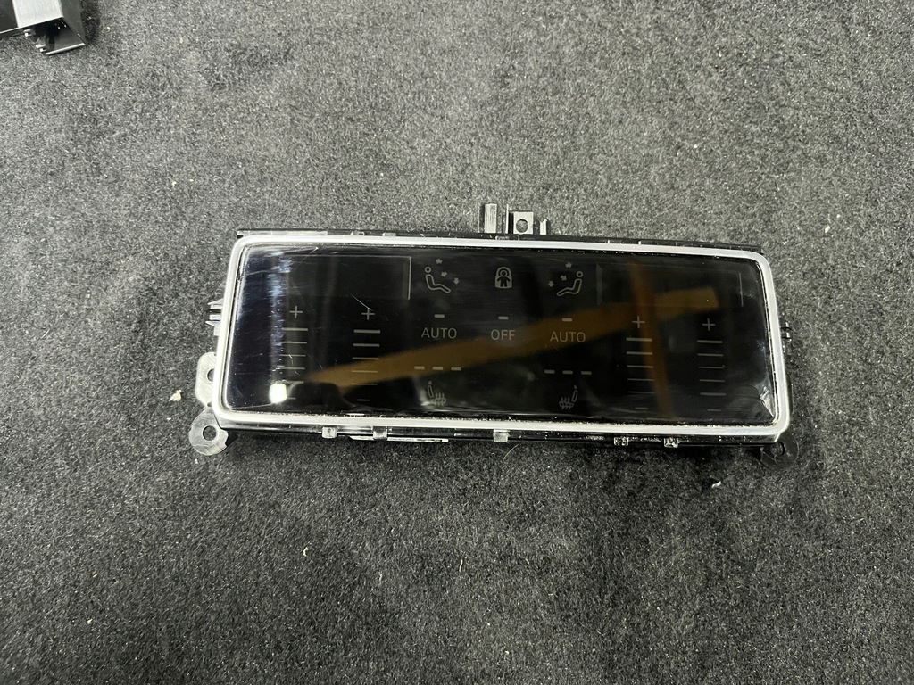 фото №1, Audi q8 панель кондиционера задняя