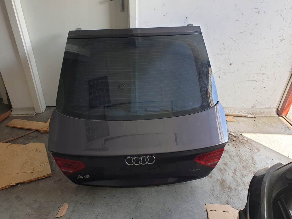 фото №1, Audi a5 8t sportback кришка багажника задня + лампи