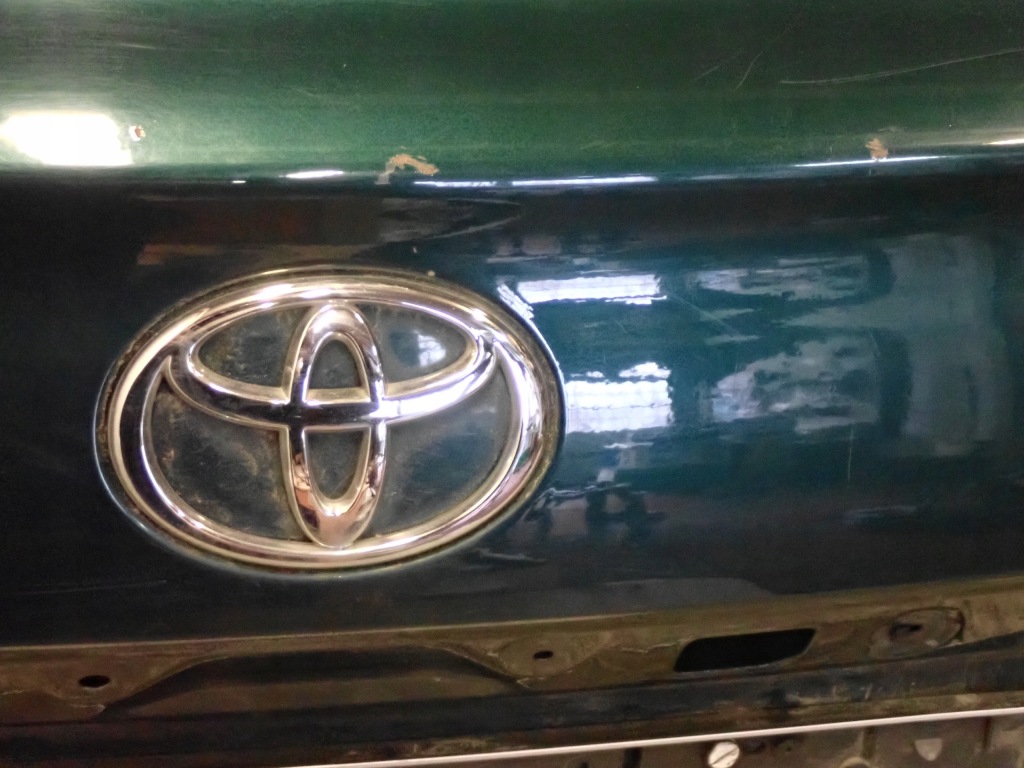 Toyota avensis t25 универсал 03- крышка багажника задняя стекло Оригинал