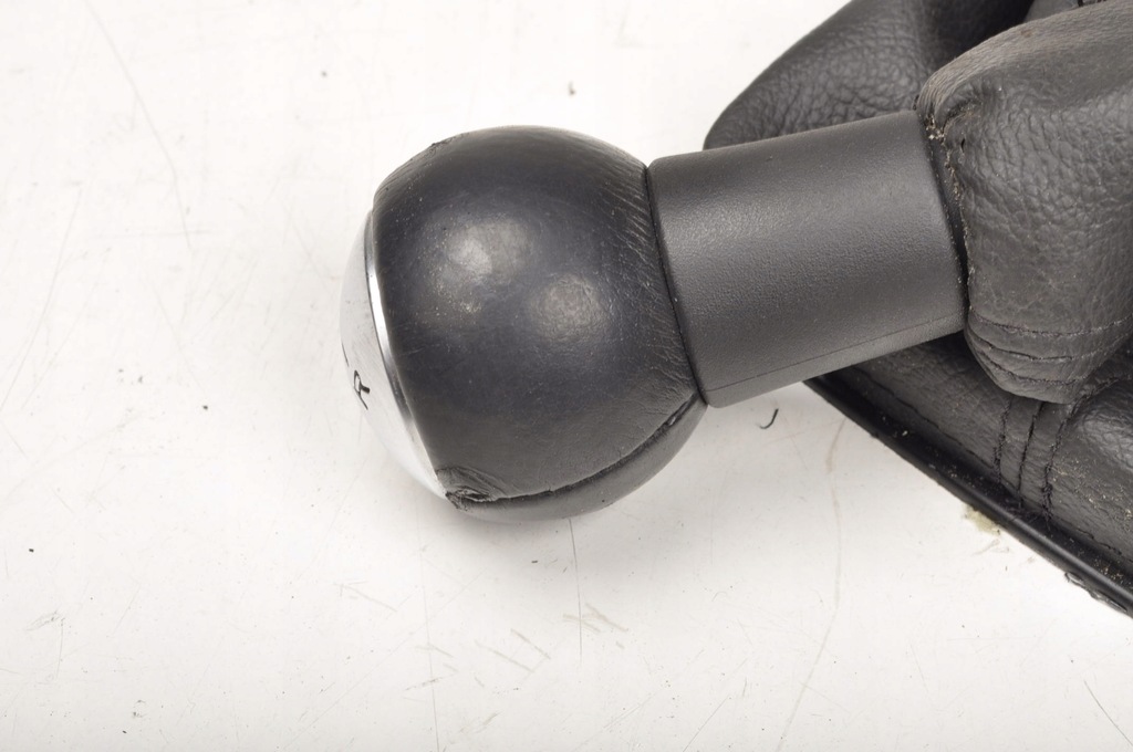 фото №8, Citroen c4 picasso ii чехол ручка переключения передач