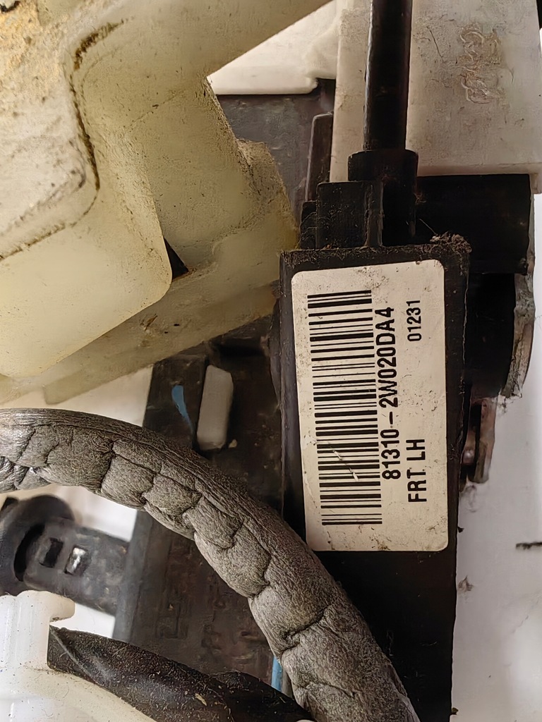 фото №9, Hyundai santa fe 2016 замок дверь