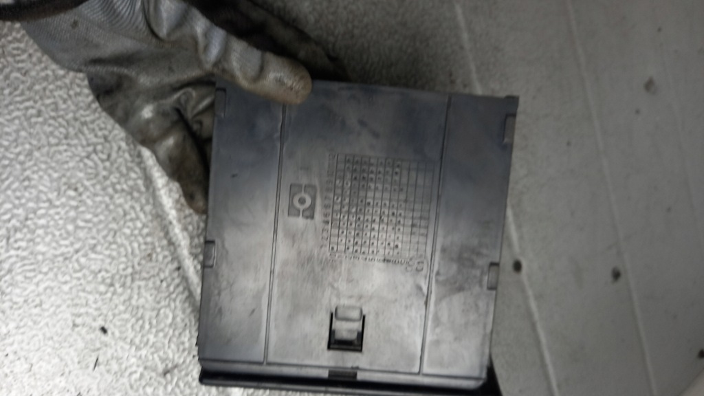 фото №1, Пепельница peugeot partner 99r