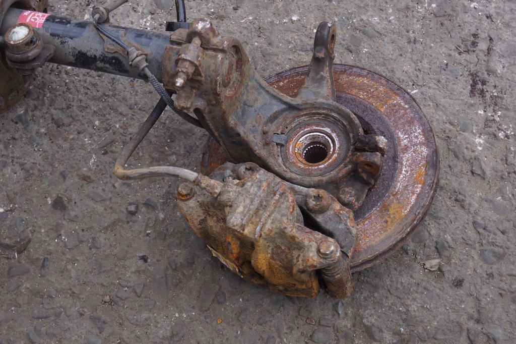 фото №10, Поворотный кулак правый перед peugeot 2008 i hdi