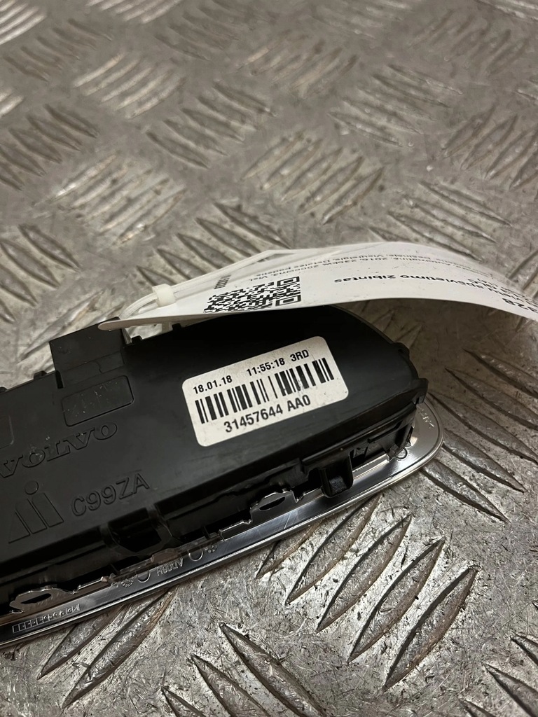 фото №12, Volvo xc90 2016 з задній лампа стельовий задня 31457644