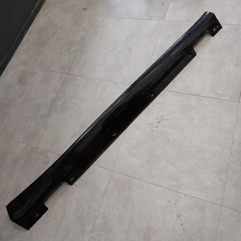 фото №1, Infiniti q30 молдинг порог порог правая 768505da1a