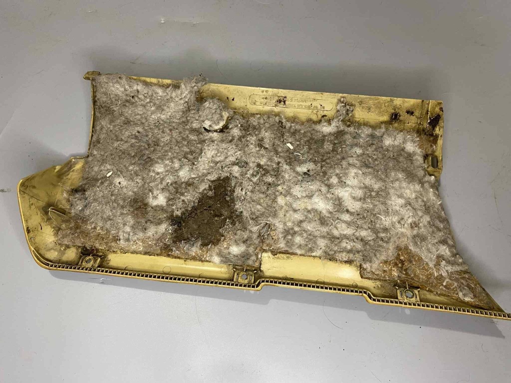 Mercedes-benz w123 1982 защита панели приборной панели левая datel Недорого