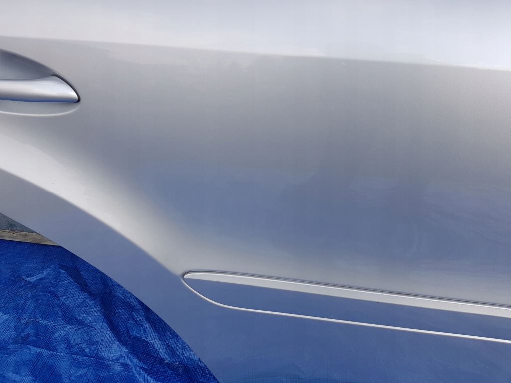 Дверь правый задний  mercedes ml w164 рестайлинг  c775 775 с Разборки