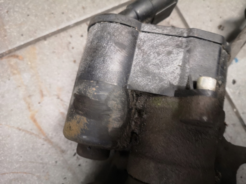 фото №4, Супорт гальмівний правий задня audi a6 c6 pod 300mm