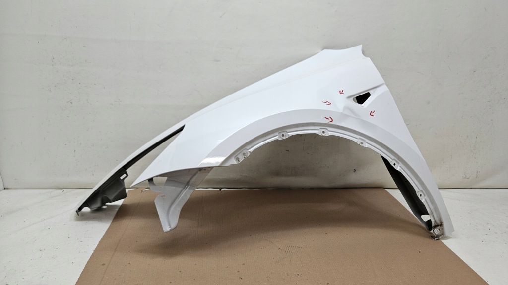 Купити Крило ліве перед передній tesla model y оригінальний