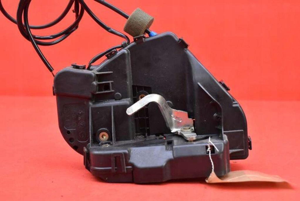 фото №3, Замок дверь левый задняя задний mercedes cls c219 w219 04-08