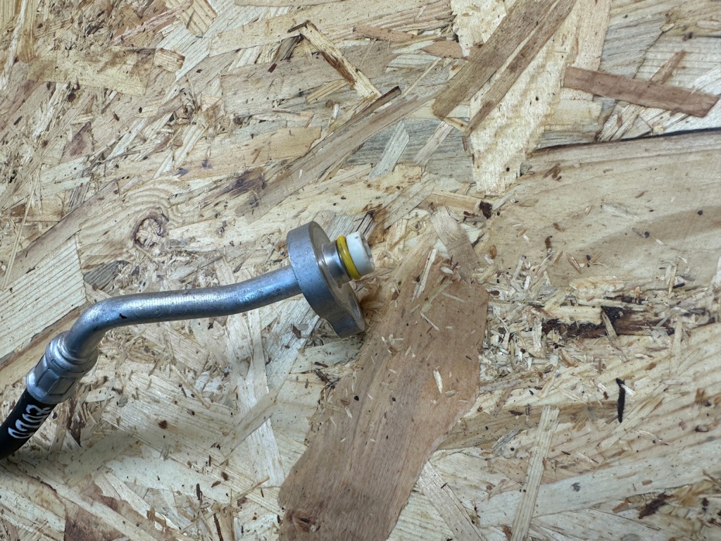 фото №4, Патрубок шланг труба кондиціонера volvo xc90 ii xc60 ii 31389351