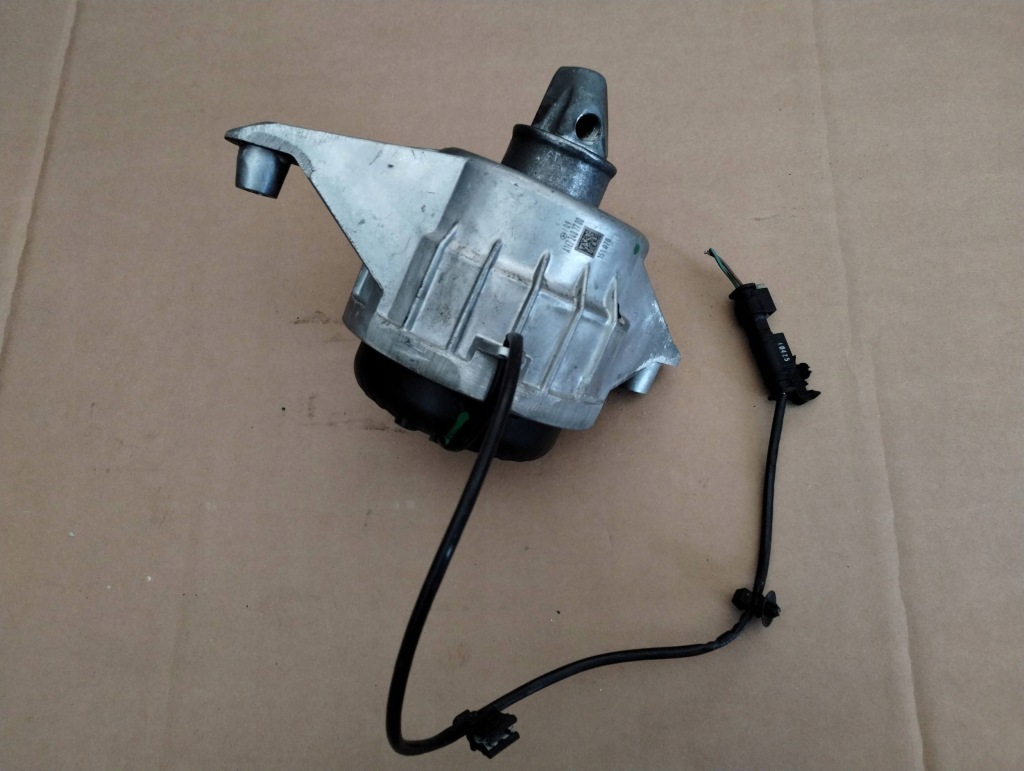 Купити Подушка двигуна mercedes-benz gle w167 a1672407700