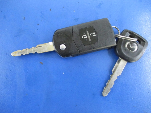 фото №4, Mazda 2 ii замок запалювання колонка кермова 2 ключі