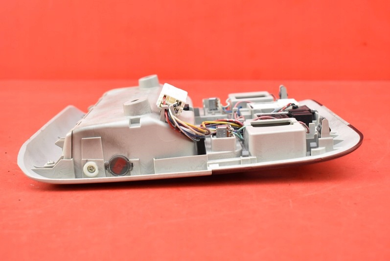 фото №3, Лампа освещение салона перед vc12-083 subaru outback 4 iv 09-12