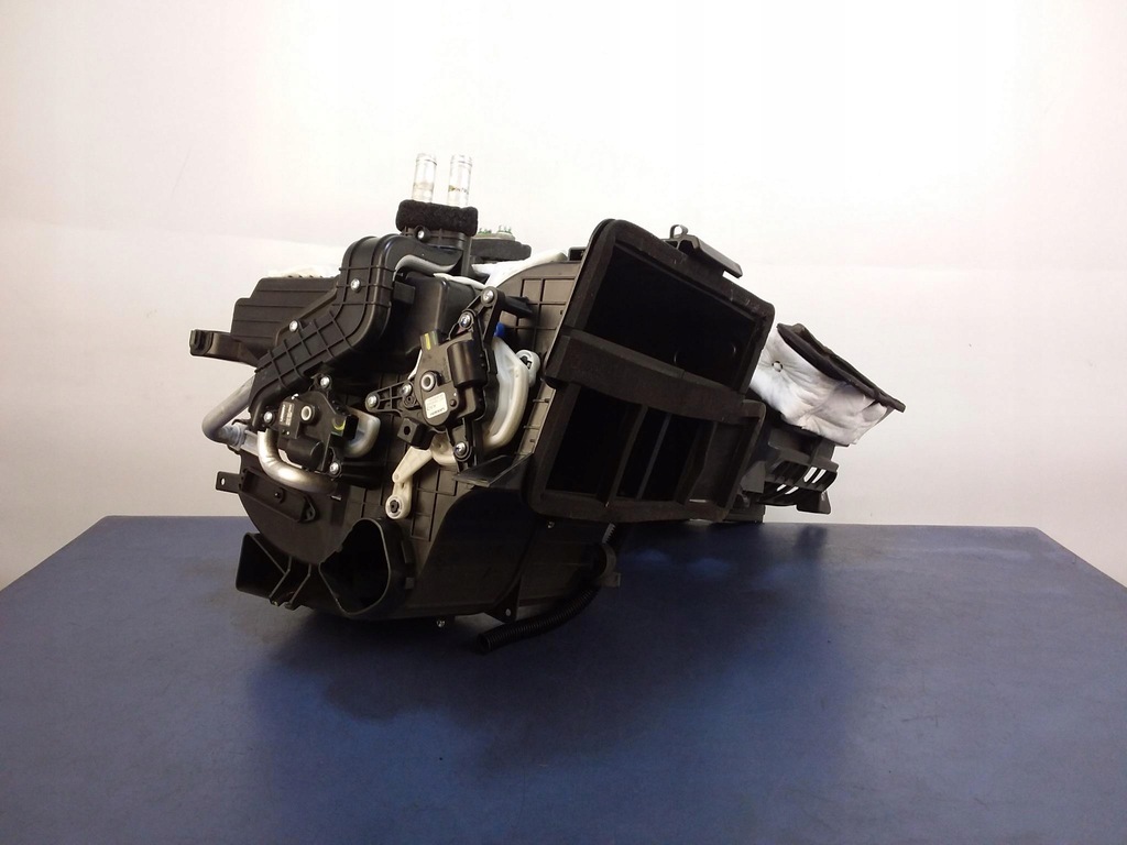 фото №5, Hyundai ix35 i отопитель вентилятор 97200-2y011