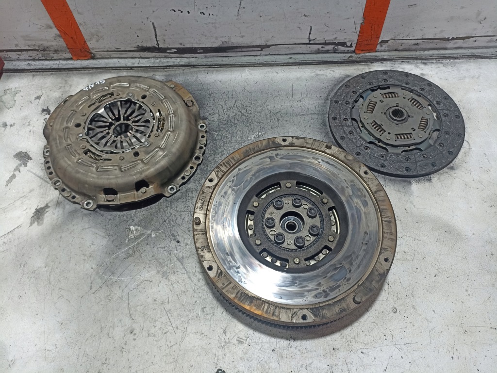 фото №1, Fiat fullback mitsubishi l200 сцепление двухмассовый маховик 2.4 did 1120a321