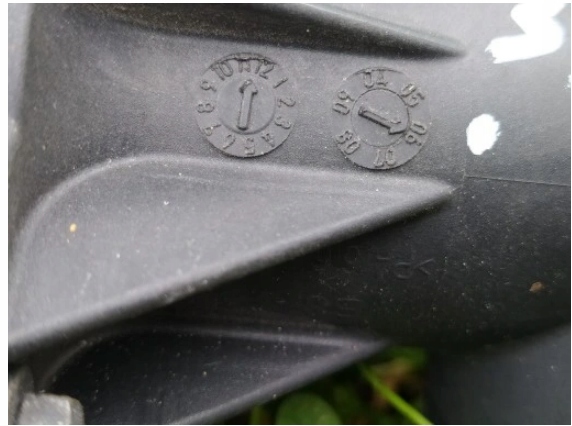 фото №3, Корпус термостата passat b6 audi 3.2 fsi