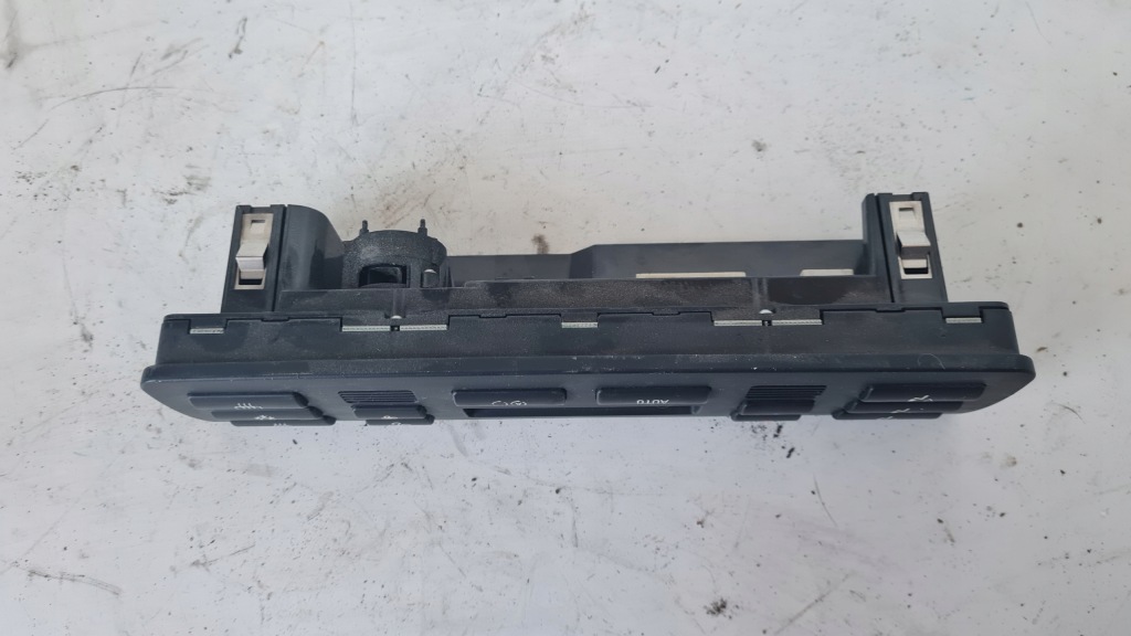Панель обдув bmw e 46 hella 5hb007738-04/ 5hb00878-15 европа с Разборки