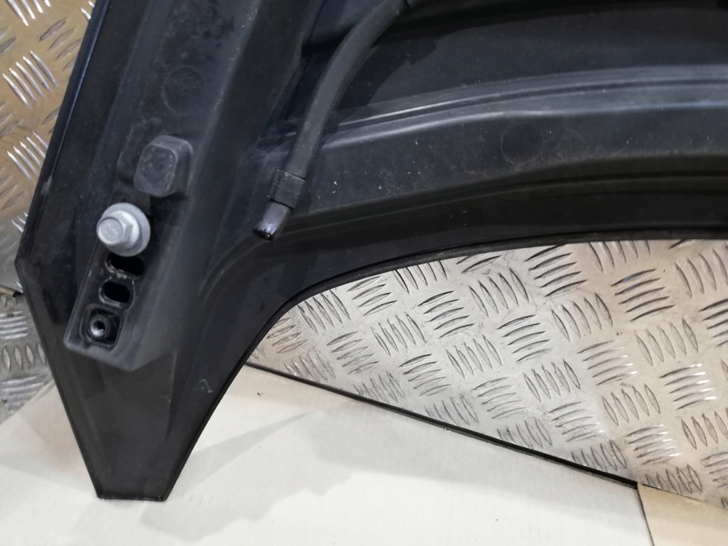 фото №9, Bmw i3 капот czarna akzent