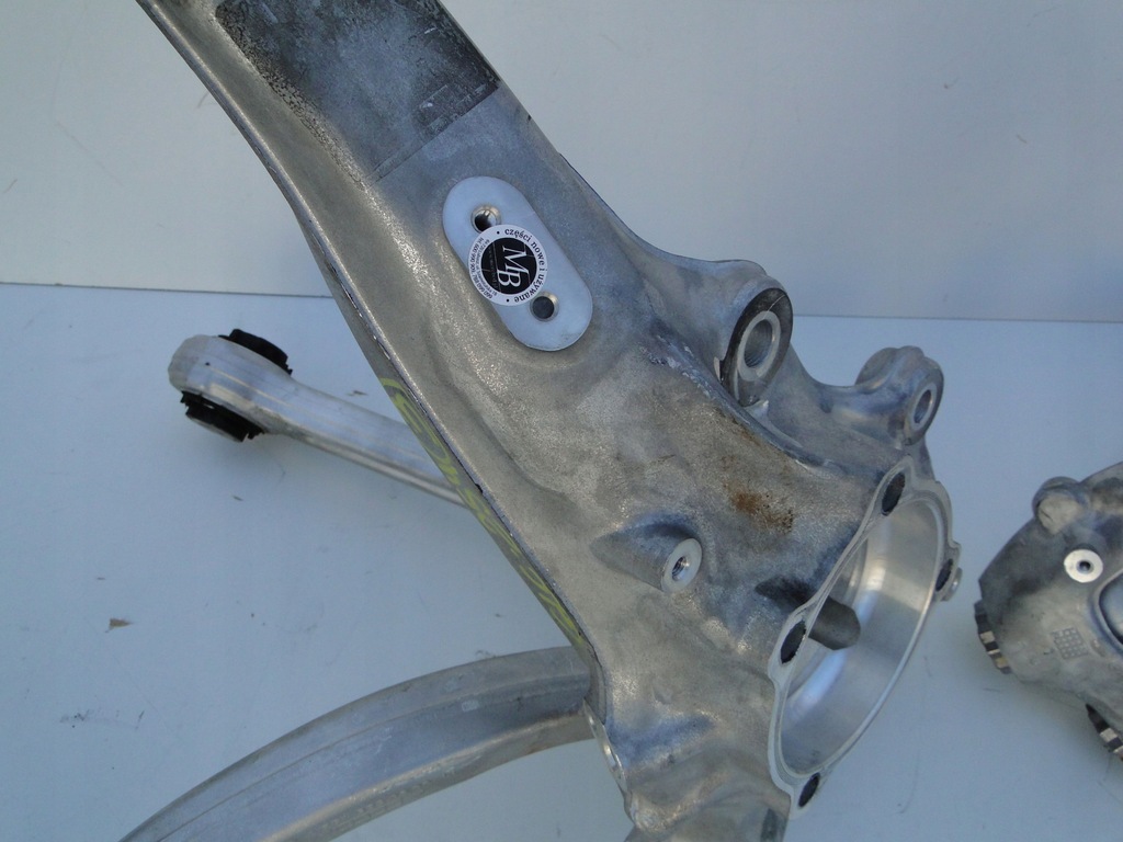 фото №6, Mercedes glc 254 x254 поворотный кулак передняя левая