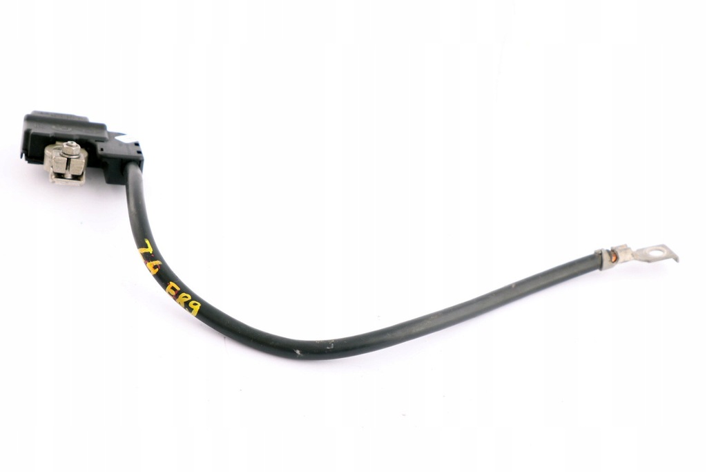 фото №11, Bmw e82 e89 z4 шланг клемма аккумулятор минус