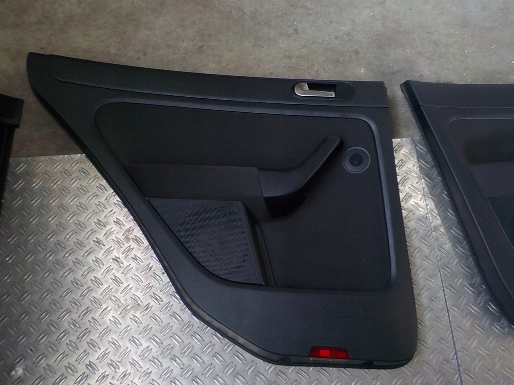 фото №10, Golf v plus 08-14 сидіння заднє сидіння середина комплект