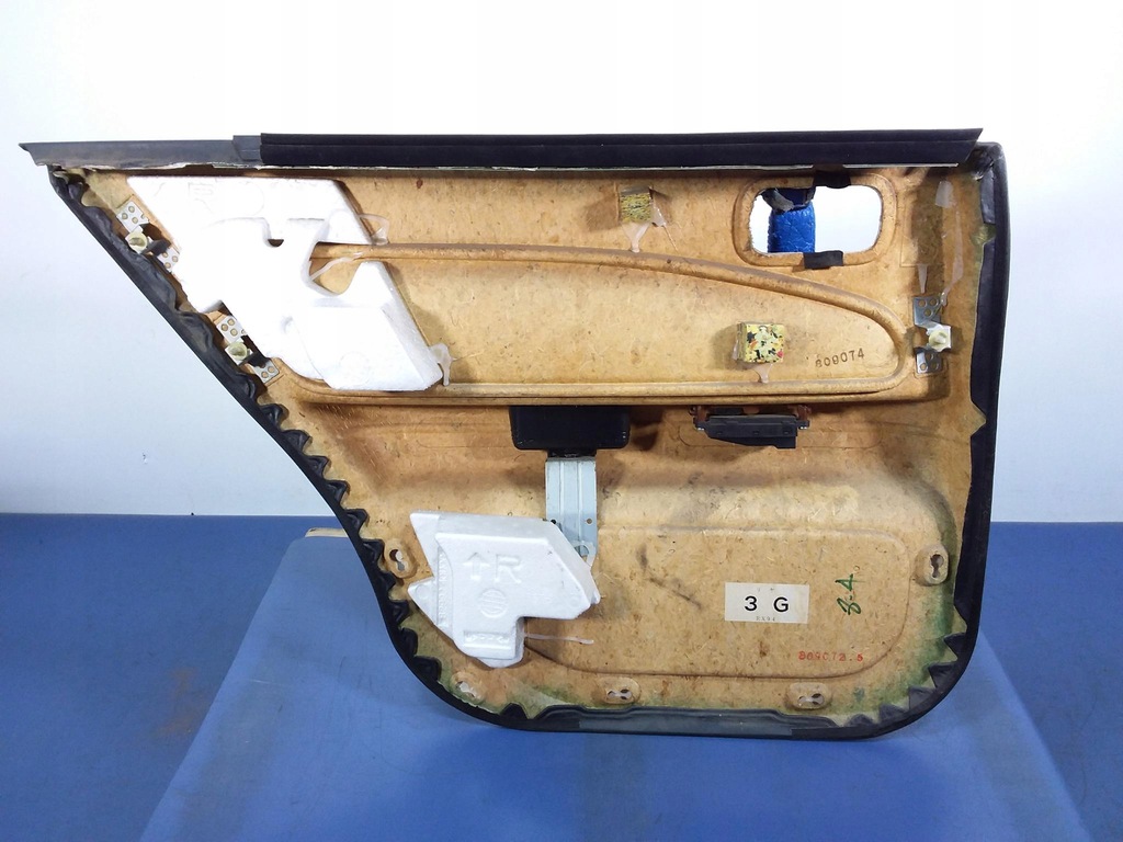 фото №4, Nissan maxima qx a32 обивка дверь задняя правая